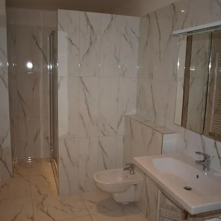 King George Apartment Praga