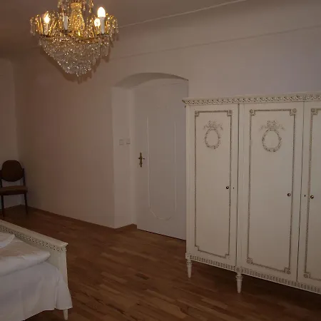 King George Apartment Apartament Praga